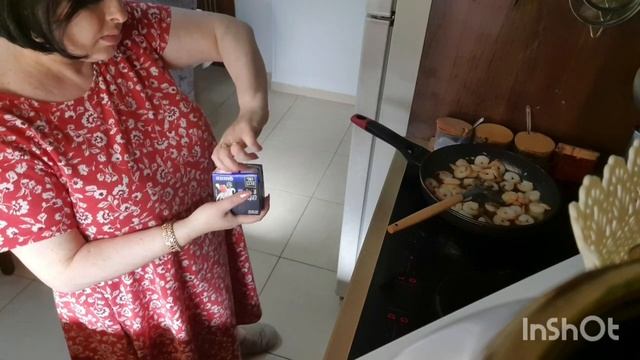 Пришли посылка маленькая а потом побольше!Сидим без работы!Креветки в сливках!С детьми в Суперфарм!