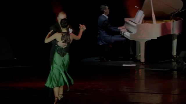 Solo Tango Orquesta, Alexander & Maria Frolovy 