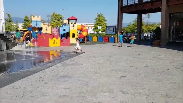 اوتلت فرانسيسكا  كورتا + حديقة سيكورتا ايطاليا   Franciacorta Outlet Village