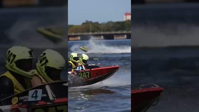 Mini Jets Racing Along The Swan River #motorsport #minijet #jetboat #watersports #photographer