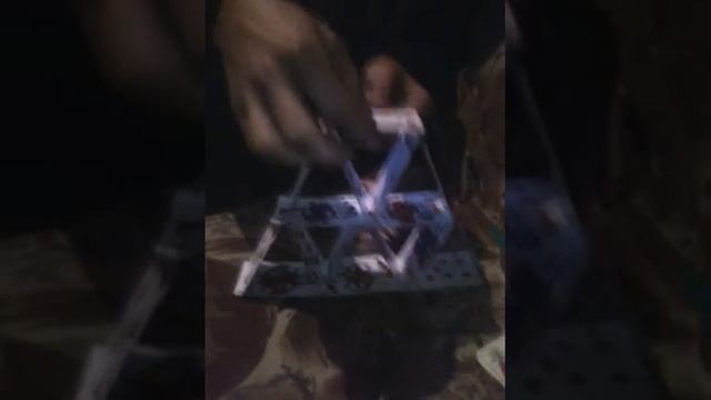 Как построить карточный домик