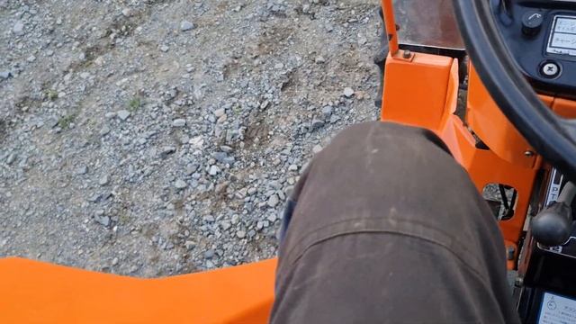 Kubota L2002DT- продан