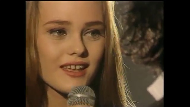 Dave Stewart + Vanessa Paradis - Walk On The Wild Side (Lou Reed Cover)