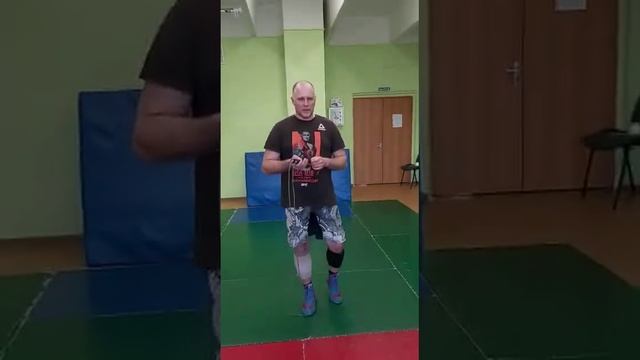 Разминка на прыгалках