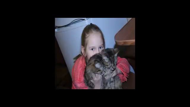 Когда мы вместе, мы чуть-чуть моложе...))