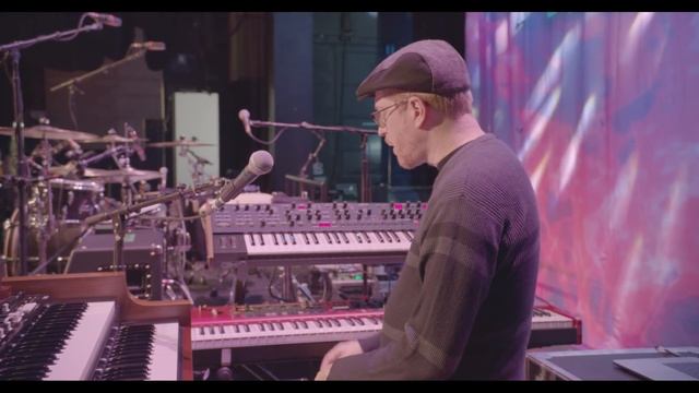 Andy Burton - A Tour Of His 2019 Little Steven Keyboard Rig