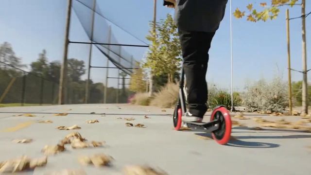Razor Carbon Lux Kick Scooter Ride Video