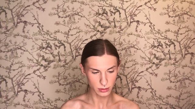 Плотный, но натуральный макияж