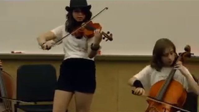 UPSIDE DOWN plays the medley 