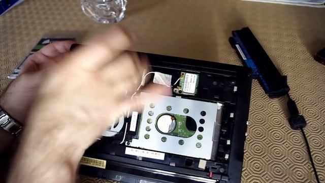 Démonter Acer Aspire One 255 Et Ajout De RAM