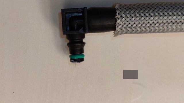 Трубка топливная. Обратка. Ленд Ровер 2.7 дизель 276DT 1386505.