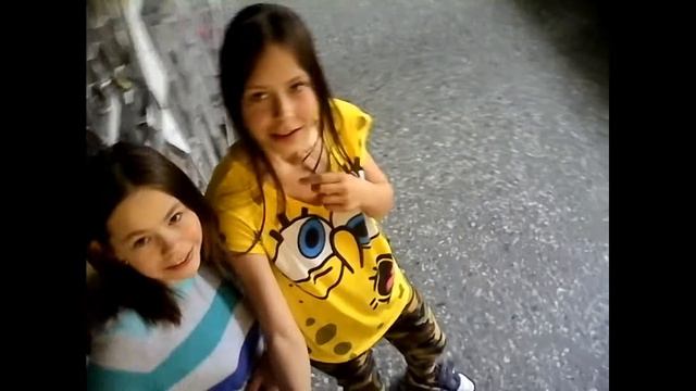 Vlog//Девочка снимает видео она бешеная?