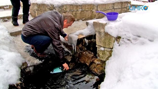 Крещение на святом источнике Белый колодец.