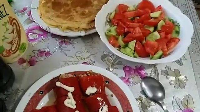 Фаршированный сладкий красный перец готов !Приятного аппетита друзья !С Масленницей Вас !