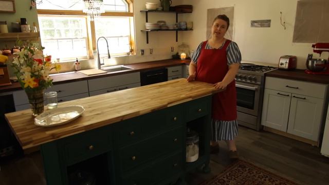 Cottage Kitchen Tour