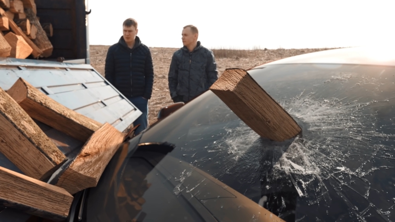 R8 в дрова _ Как Саня уронил Nissan 350z с эвакуатора _ Making Of