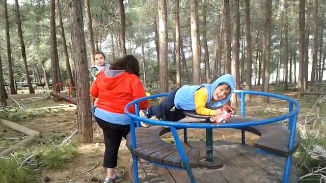 Идан поет - слабонервных просим удалиться!