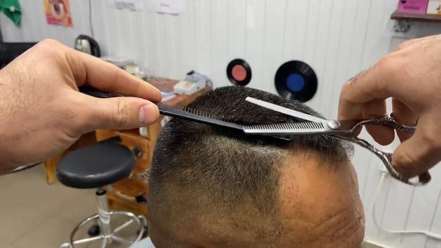 Научись делать плавный переход к челке.
