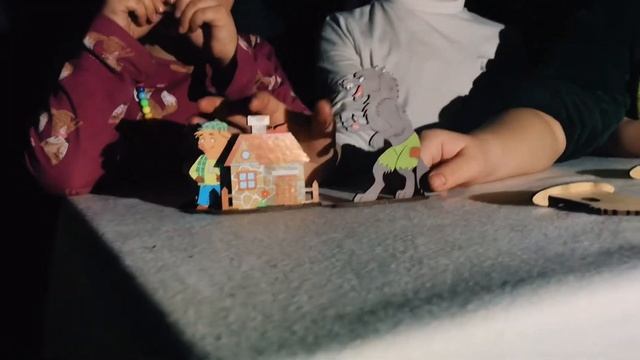 ТРИ ПОРОСЕНКА и серый волк