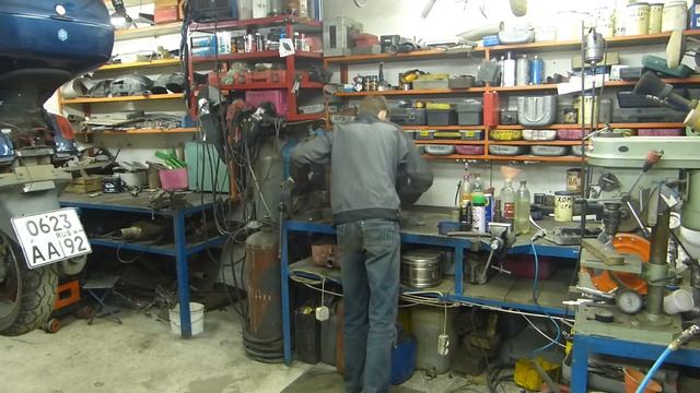 Уборка в гараже (всякий хлам)