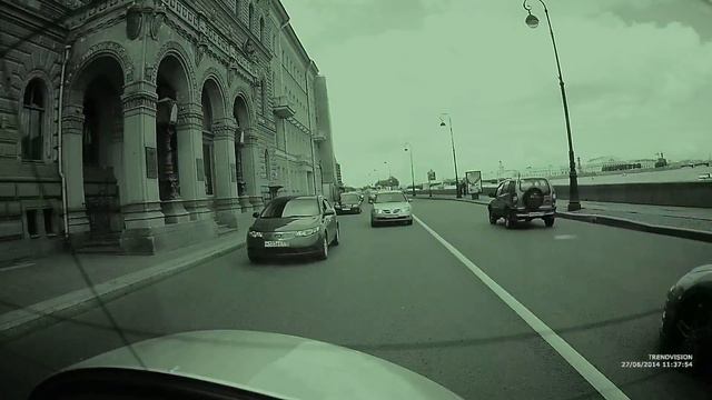 TV-703 день задняя камера Дворцовая набережная