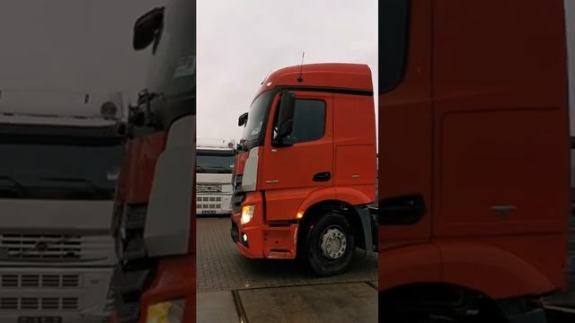 Kleyn Trucks - MERCEDES-BENZ ACTROS 1845 LS 2015 416,251 Km