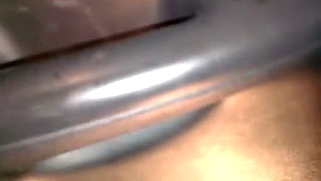 Ремонт дверей: снятие обшивки и замена ручек