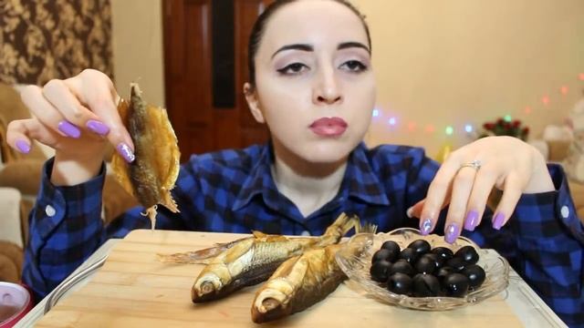 ЭТОГО ВЫ ОБО МНЕ НЕ ЗНАЛИ /15 ФАКТОВ ОБО МНЕ / MUKBANG / СУШЕННАЯ РЫБА / Asmr Ayka Emilly