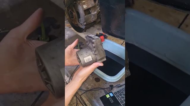 Предсмертные судороги эгура Пежо 307.