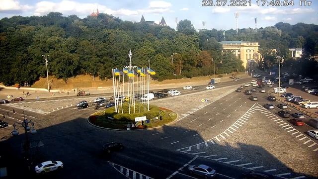 Веб-камера Киев Европейская площадь + Майдан 2021 07 23