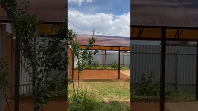 Арочный навес для одного автомобиля из поликарбоната 7*5 от мастерской металлообработки «Спецкаркас