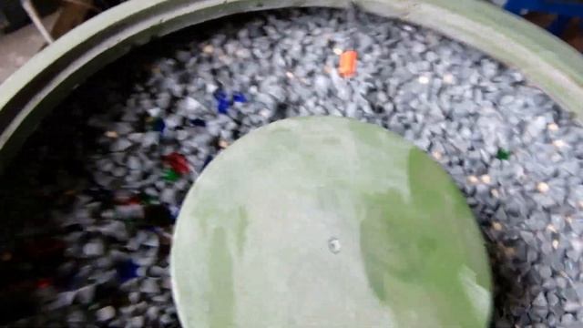 Галтовка битого стекла / Виброшлиф50У / Vibratory Tumbling
