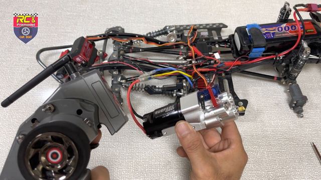 Axial SCX10 II | 1/10 Scale RC Jeep Rubicon | Replacing The Motor And Gearbox