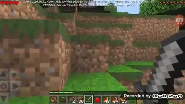 Приручила полярного медведя в Майнкрафте