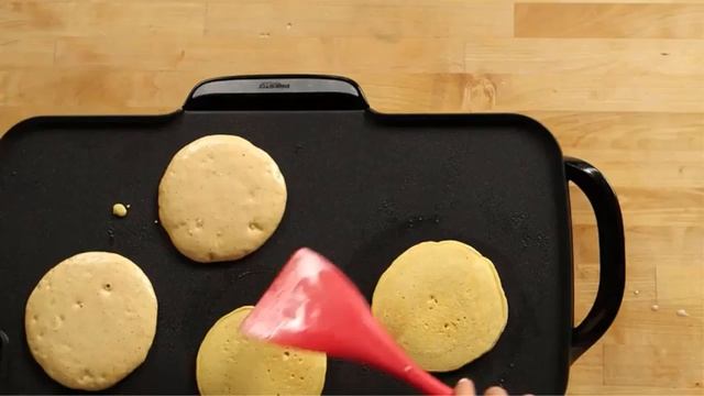 Top 5 Best Electric Griddle In 2020 (Buying Guide)