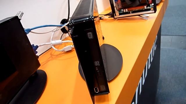 Shuttle XS35 Nettop Hands On Auf Der Cebit