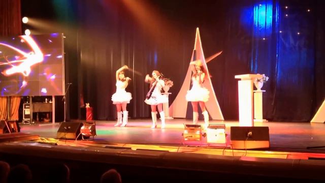 Pink Panter - Violin Show DOLLS (электро скрипачки и виолончелистка)