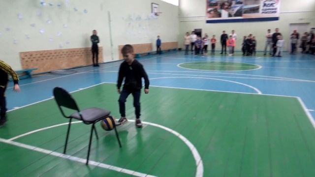 Эстафета 2е классы