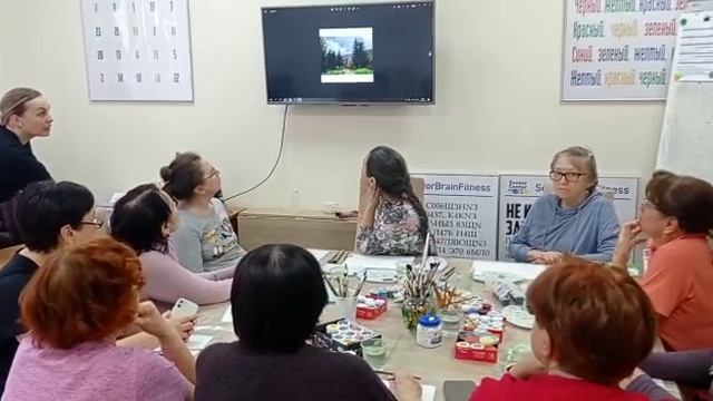 Рисуем в #Сеньорцентр