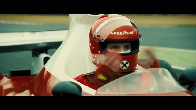 - Это Феррари. - Это дерьмо!