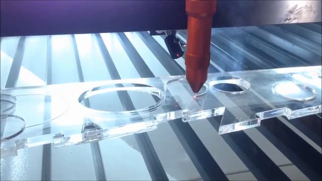 Лазерная резка акрила 10 мм.Лазерный CO2 станок Evolive 13 C лазерной трубкой Reci W2.Николь Групп