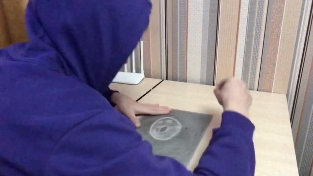 Нарисовал РИСУНОК ОДНИМ ЛАСТИКОМ