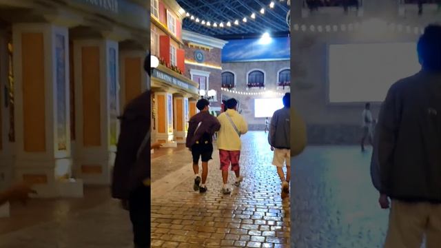 прогулка по парку FERRARI-WORLD