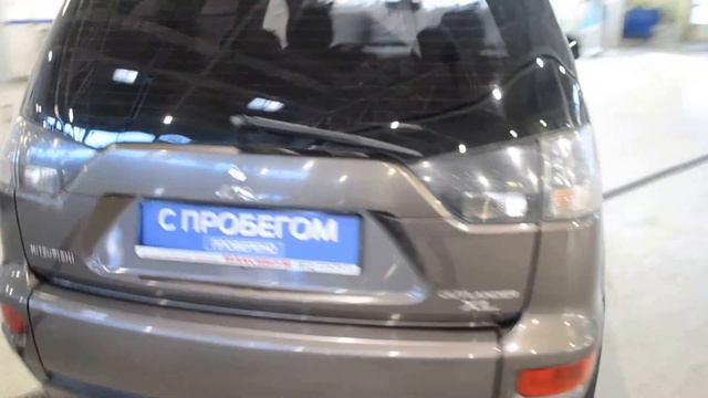 Mitsubishi Outlander XL коричневый