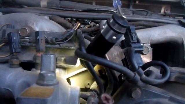 паджеро 2 6g74 коротыш ось заслонок, клапан HYUNDAI KIA KK 13318741