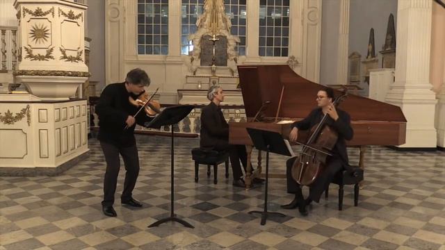 Veracini Sonata In G Minor: Paesana, Performed By AERIS
