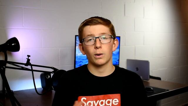 Minimalistic Video Production Desk Setup | Late 2018