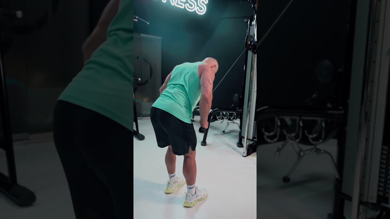 Тренировка Спину и Ягодицы правильно! И подписываемся конечно!  #домашняятренировка #зарядка #фитнес