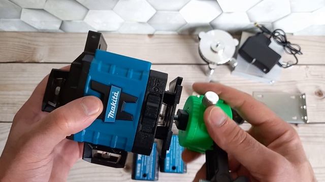 Лазерный уровень нивелир лазер 4х360 градус 4D 16 лучей линий зелёный луч Makita. Аналог MAKITA