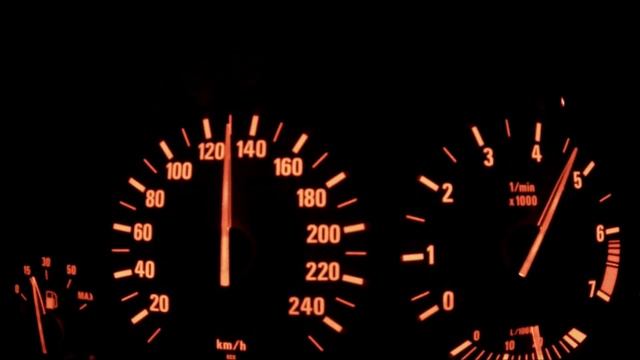 BMW 520i E39 0-100 0-200 Acceleration Top Speed